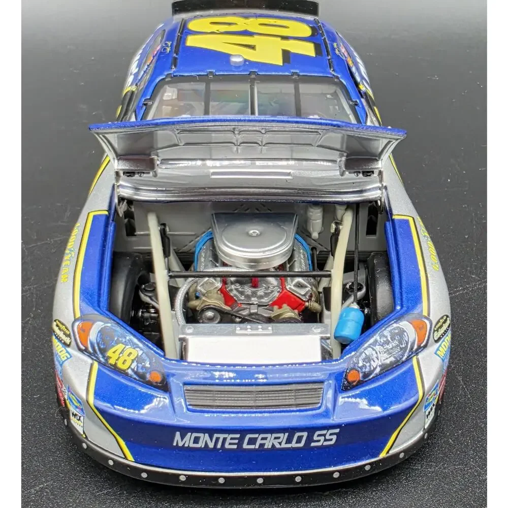 2006 Jimmie Johnson #48 Lowe’s RCCA Club Car 1:24 Action Diecast w/ Case & COA